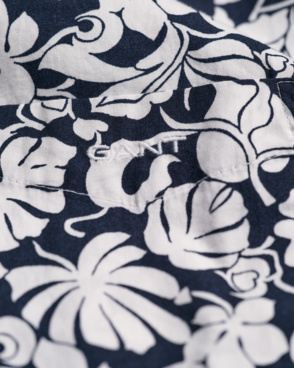TROPICAL LEAVES PRINT SS SHIRT