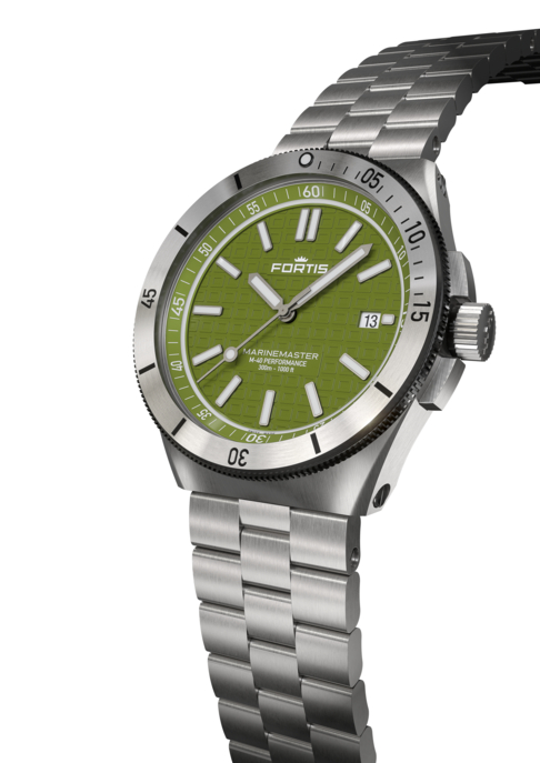 Uhr "MARINEMASTER M-40 WOODPECKER GREEN AUF BLOCK BRACELET"