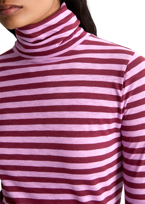 Rollkragen-Shirt