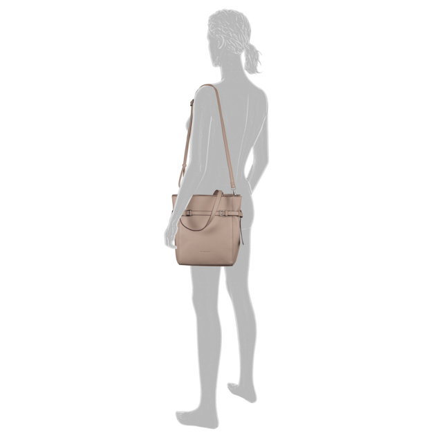 Shopper "Sora"