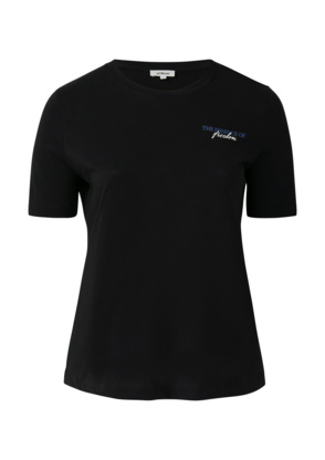 T-Shirt "THE ESSENCE OF"