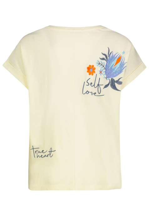 T-Shirt "Love Always Wins"