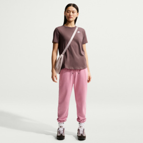 T-Shirt "Sportswear Club Essentials"