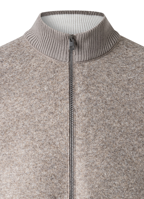 Strickjacke