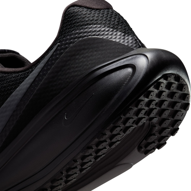 Laufschuh "Revolution 8"