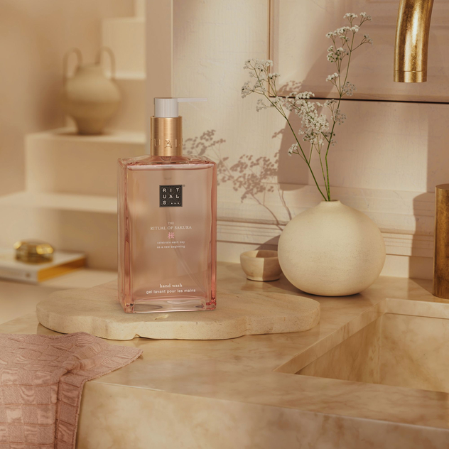 The Ritual of Sakura Hand Wash 300ml