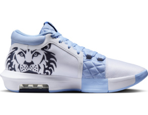 Sneaker "LeBron Witness VIII"