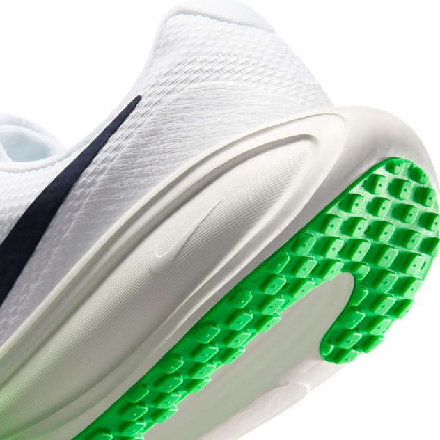 Laufschuh "Revolution 8"
