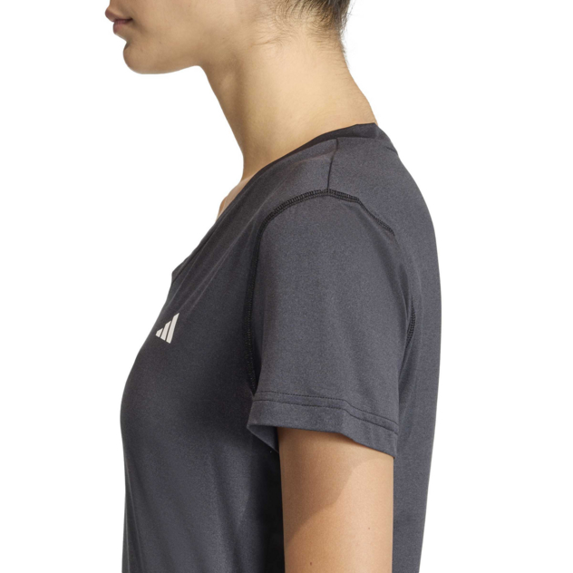 T-Shirt "Workout Essentials"
