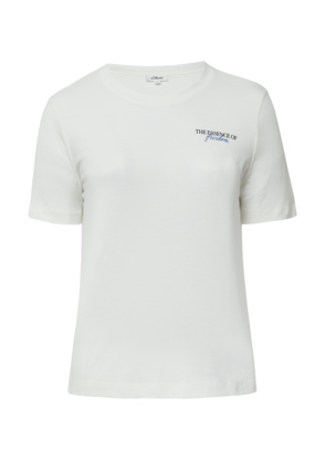 T-Shirt "THE ESSENCE OF"