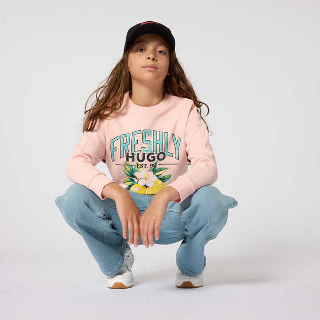Sweatshirt