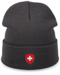 Dunkelgraue Strickmütze mit umgeschlagenem Bund und rotem Aufnäher mit weißem Kreuz.