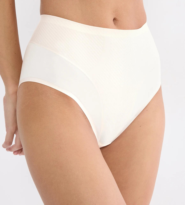 Slip "Illusion Curve"
