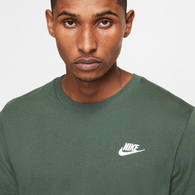 T-Shirt "Nike Sportswear Club"