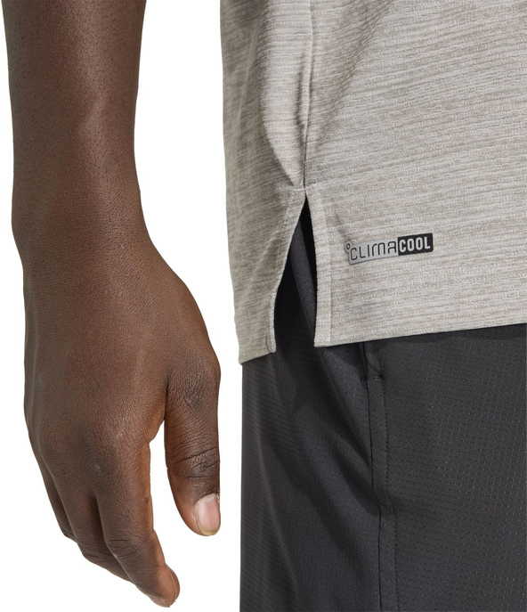 T-Shirt "Tech Essentials Workout"