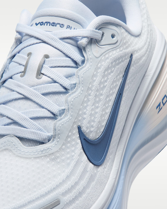 Laufschuh "Vomero Plus W"