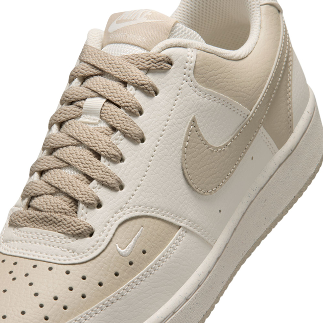 Sneakers "Court Vision"