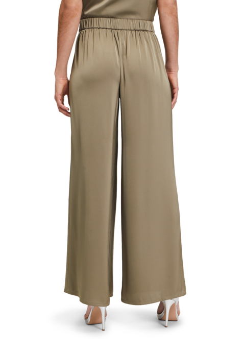 Satinhose