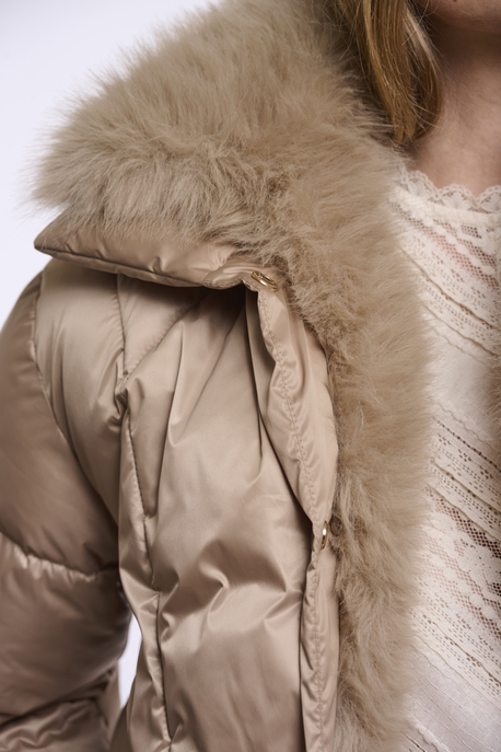 Daunenjacke