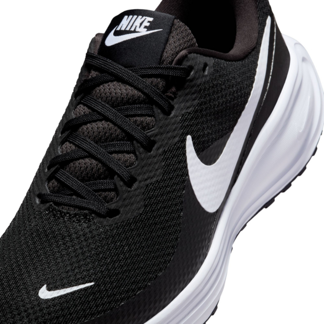 Laufschuh "Revolution 8 W"