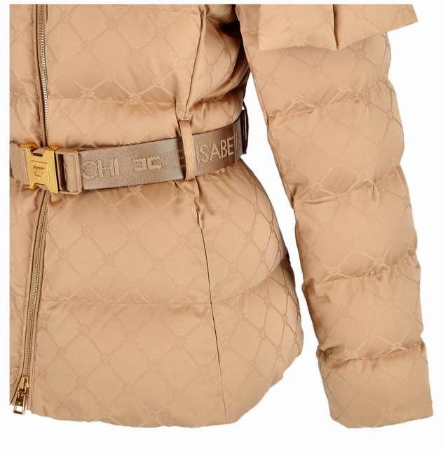 Steppjacke mit Gürtel