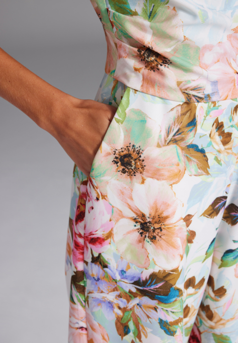 Jumpsuit aus leichtem Scuba mit Blumendruck und Drapierung