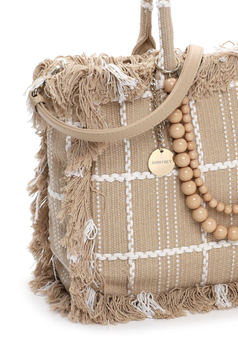 Shopper "Cacey"