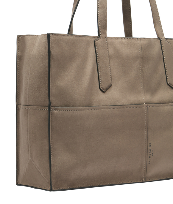 Shopper "Amy"