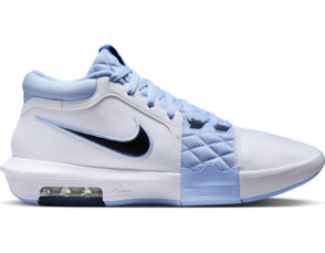 Sneaker "LeBron Witness VIII"