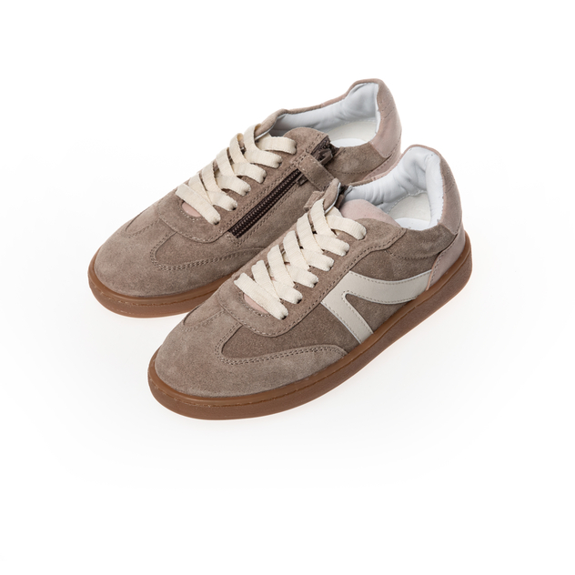 Sneaker "The Power Sneak"