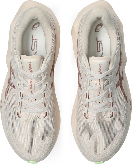 Laufschuh "Novablast 6"