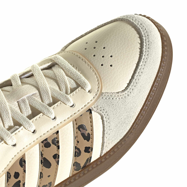 Sneakers "Breaknet Sleek J"
