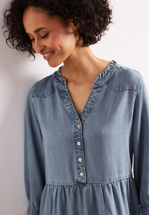 Kleid