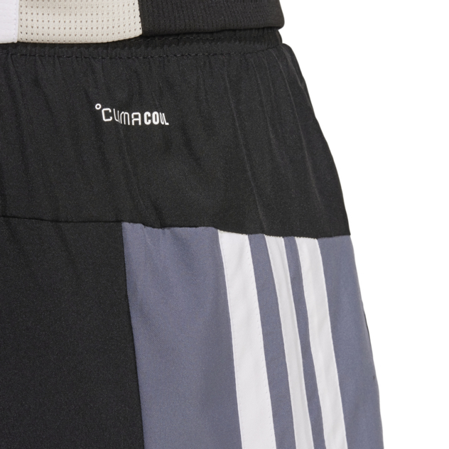TR ESS CB SHORT